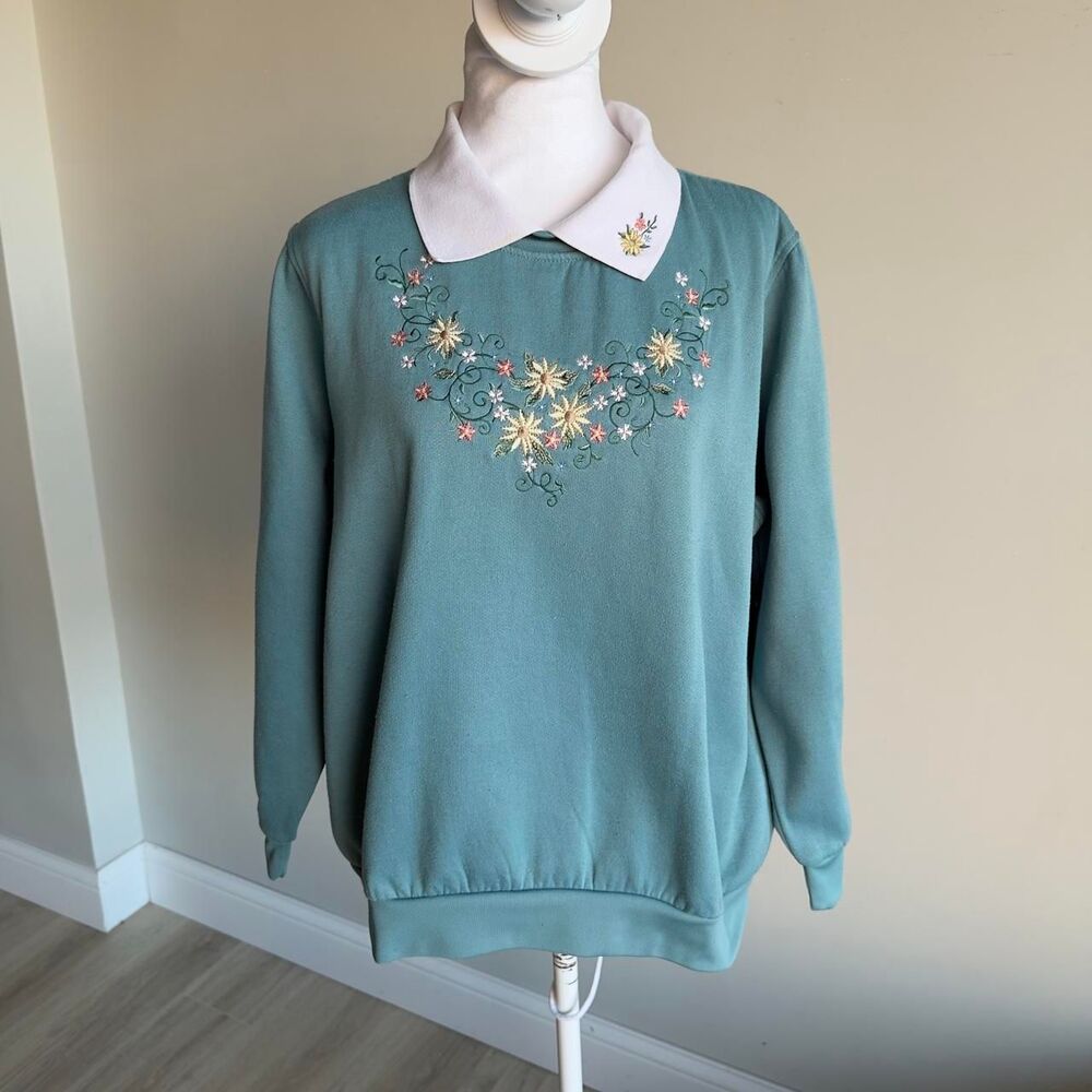 BonWorth Womens Medium Blue & Pink Collared Embroidered Floral Sweatshirt Granny